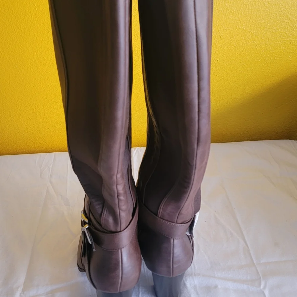 torrid Brown Mid-Calf Heeled Buckle Riding Boots - Picture 5 of 8